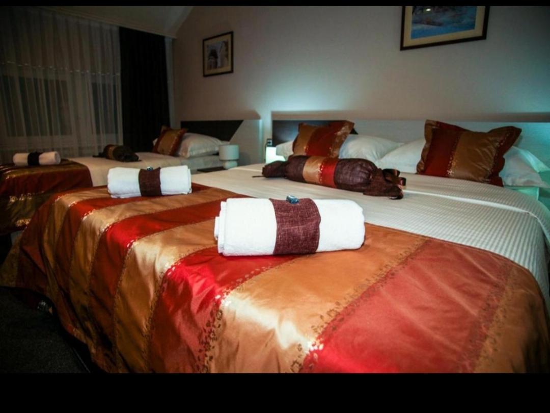 Motel Korzo Bihac Bilik gambar